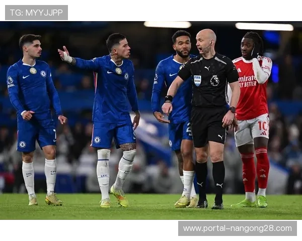 足球博彩行业与英超联赛的关系演变与监管挑战